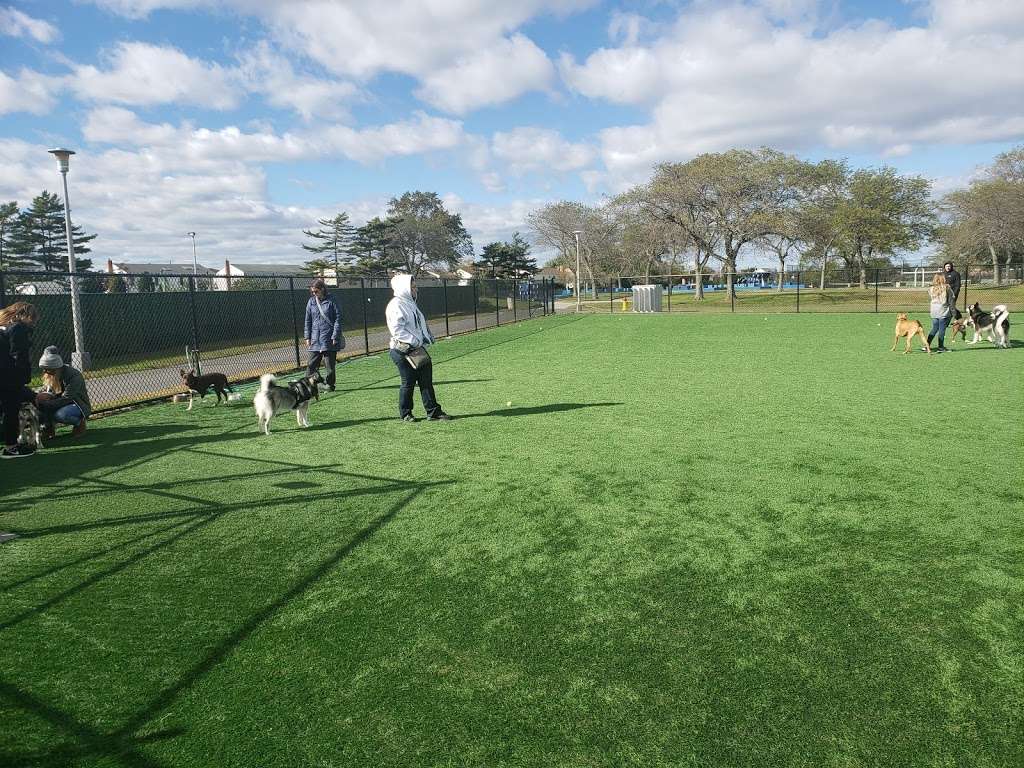 Wantagh Park Dog Run | 1 King Rd, Wantagh, NY 11793, USA | Phone: (516) 571-7461