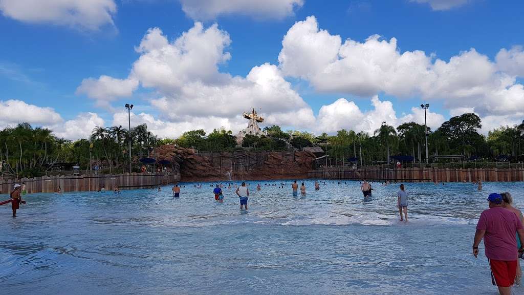 Typhoon Lagoon Surf Pool | Lake Buena Vista, FL 32830, USA