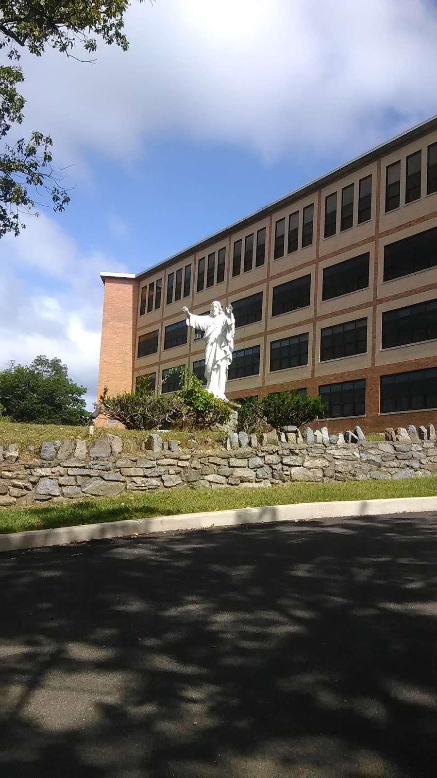 Graymoor Book & Gift Center | 1 Little Flower Square, Garrison, NY 10524, USA | Phone: (845) 424-2100