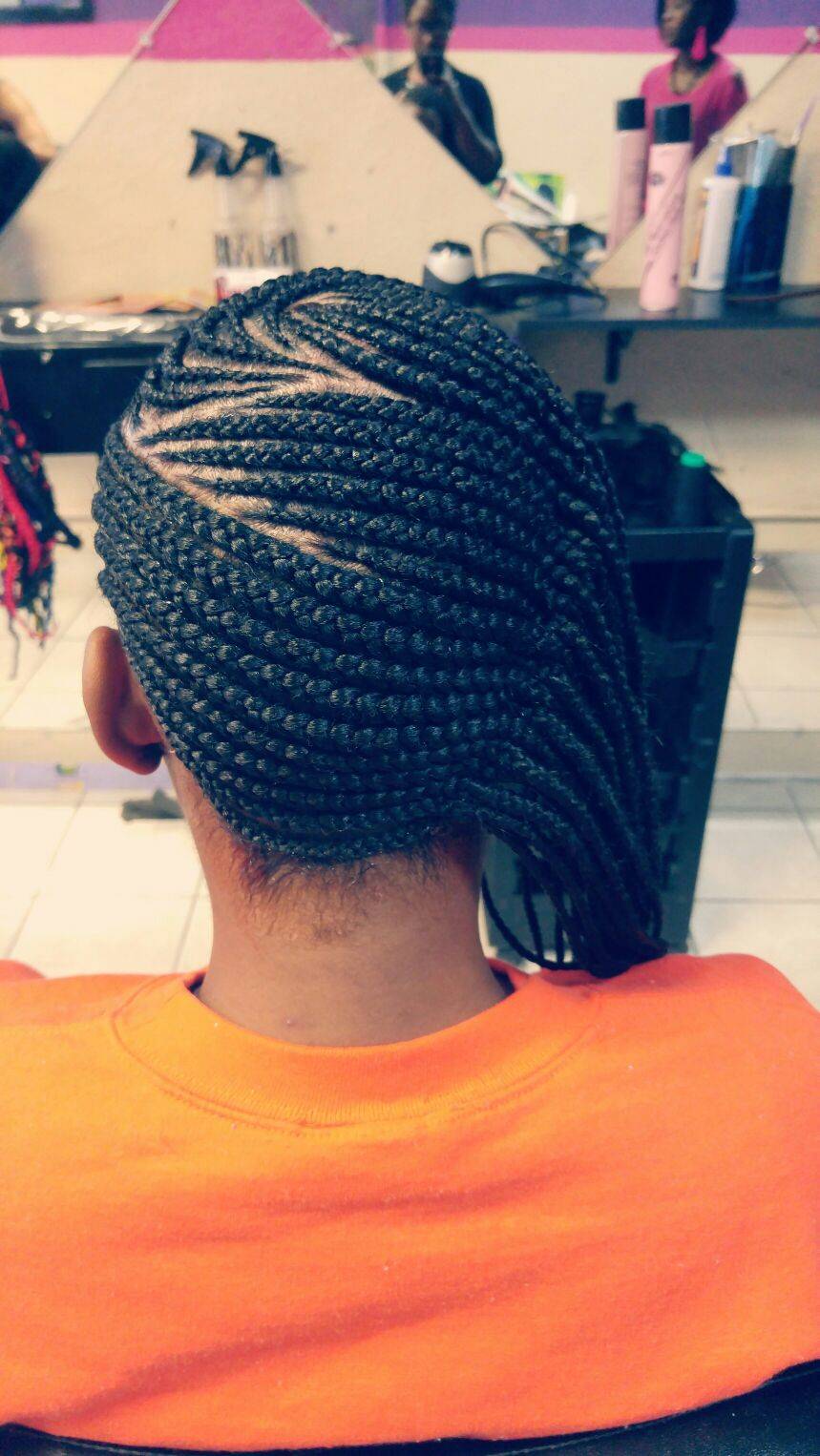 Deedee African Hair Braiding | 286 16th Ave, Newark, NJ 07103, USA | Phone: (973) 230-1900