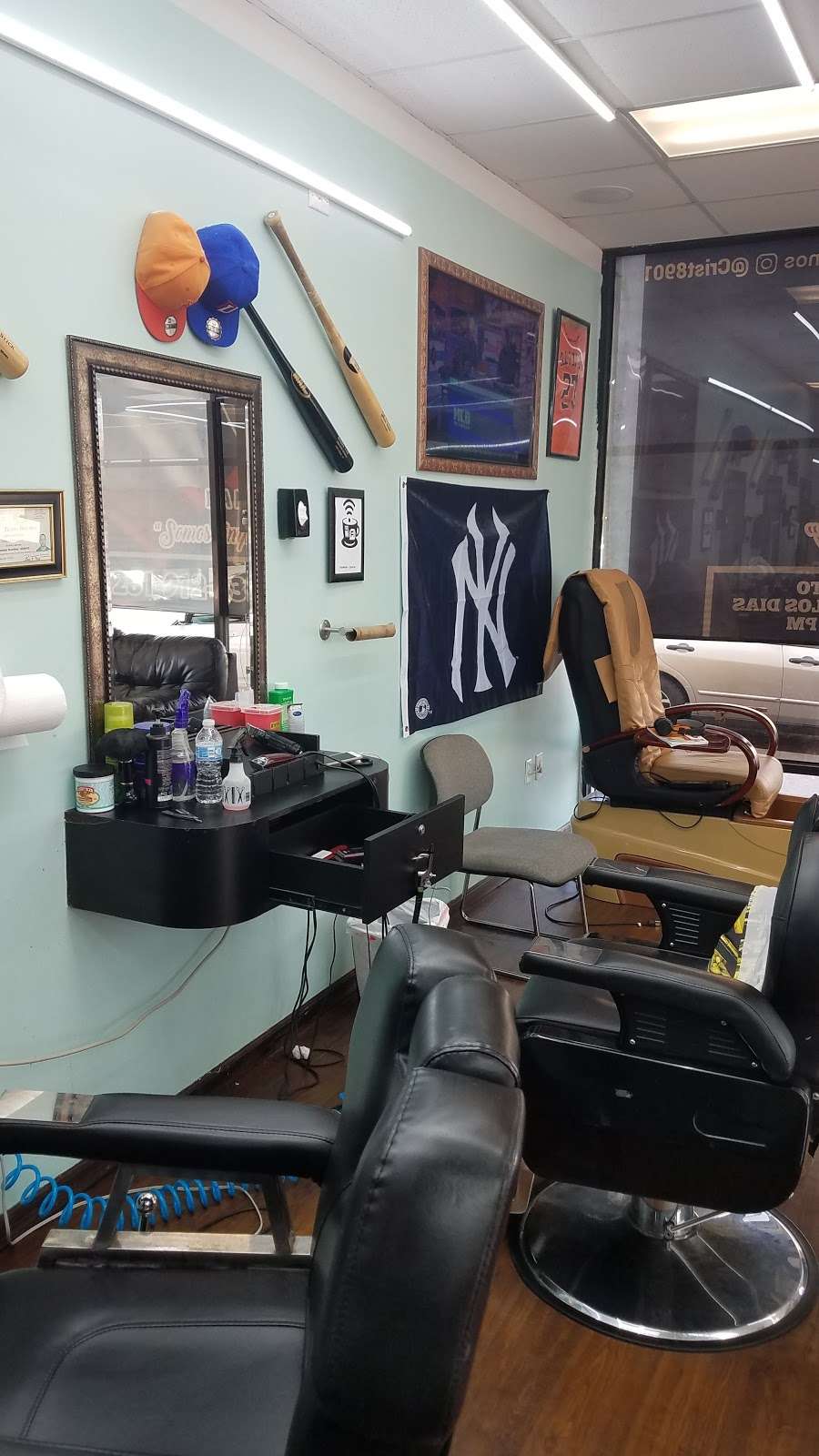 Dominican Barbershop | 8901 Richmond Ave, Houston, TX 77063 | Phone: (832) 526-5464