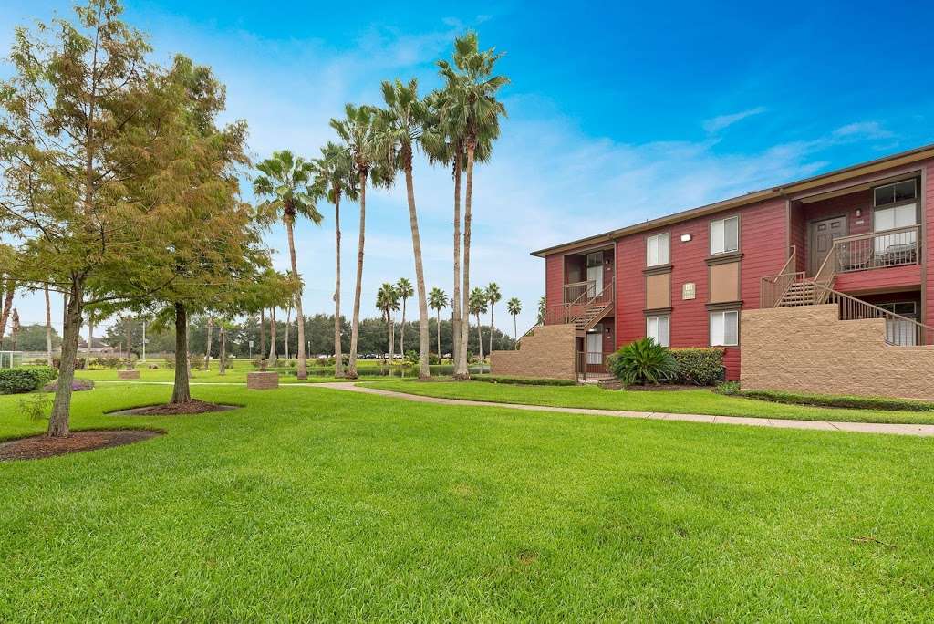 South Shore Lakes Apartments | 3850 Fm 518 Rd E, League City, TX 77573, USA | Phone: (281) 532-5256