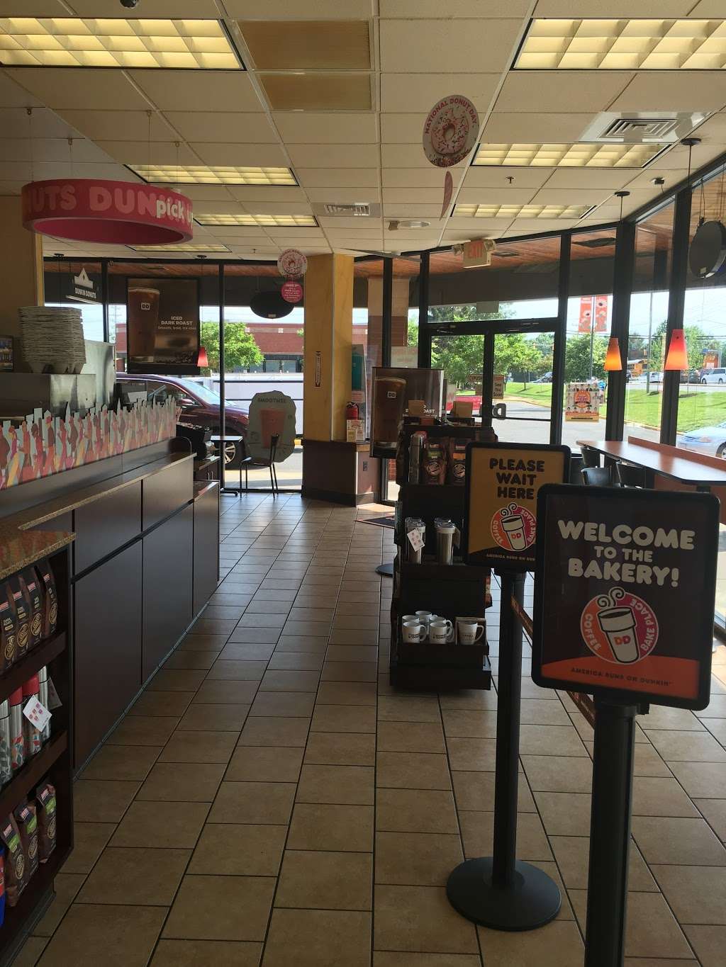 Dunkin Donuts | 7001 Manchester Blvd G, Alexandria, VA 22310, USA | Phone: (703) 822-8158