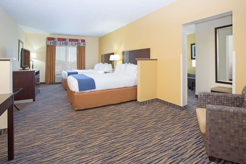 Holiday Inn Express & Suites Denver North Thornton | 12030 Grant St, Thornton, CO 80241 | Phone: (303) 452-0800