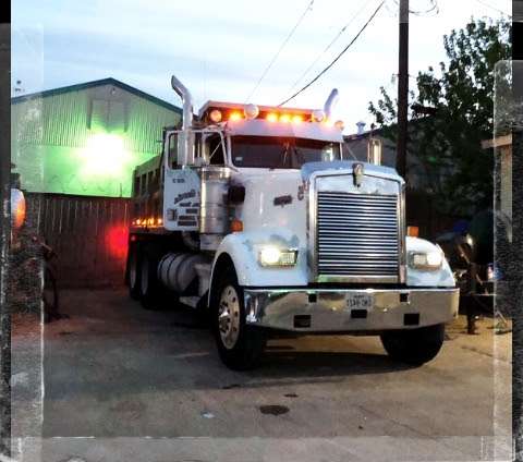 Owens Trucking | 146 N Flamingo Bight n, Baytown, TX 77523, USA | Phone: (346) 216-9769
