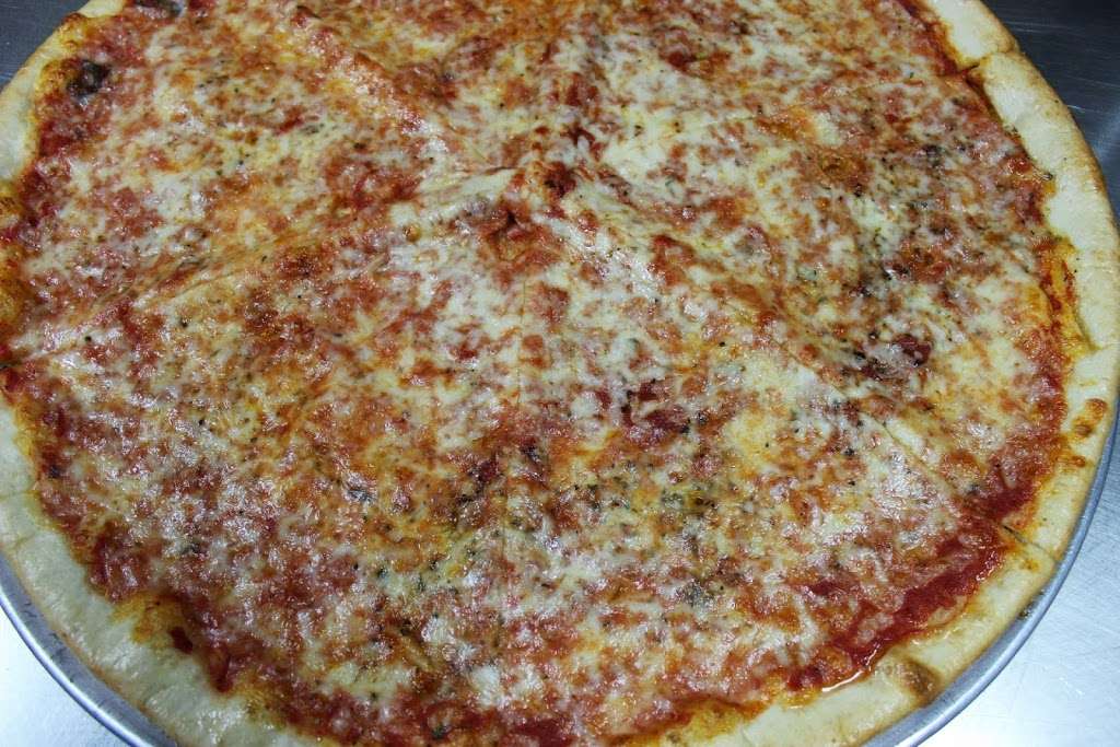 Brooklyn Pizza | 5273 US-9W, Newburgh, NY 12550 | Phone: (845) 568-3311