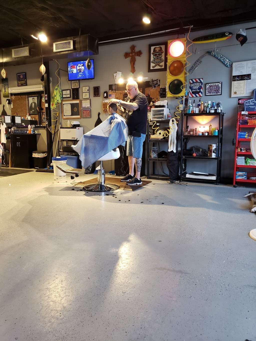 Super Star Cuts Barbershop | 107 N Kaufman St, Seagoville, TX 75159, USA | Phone: (972) 322-4762