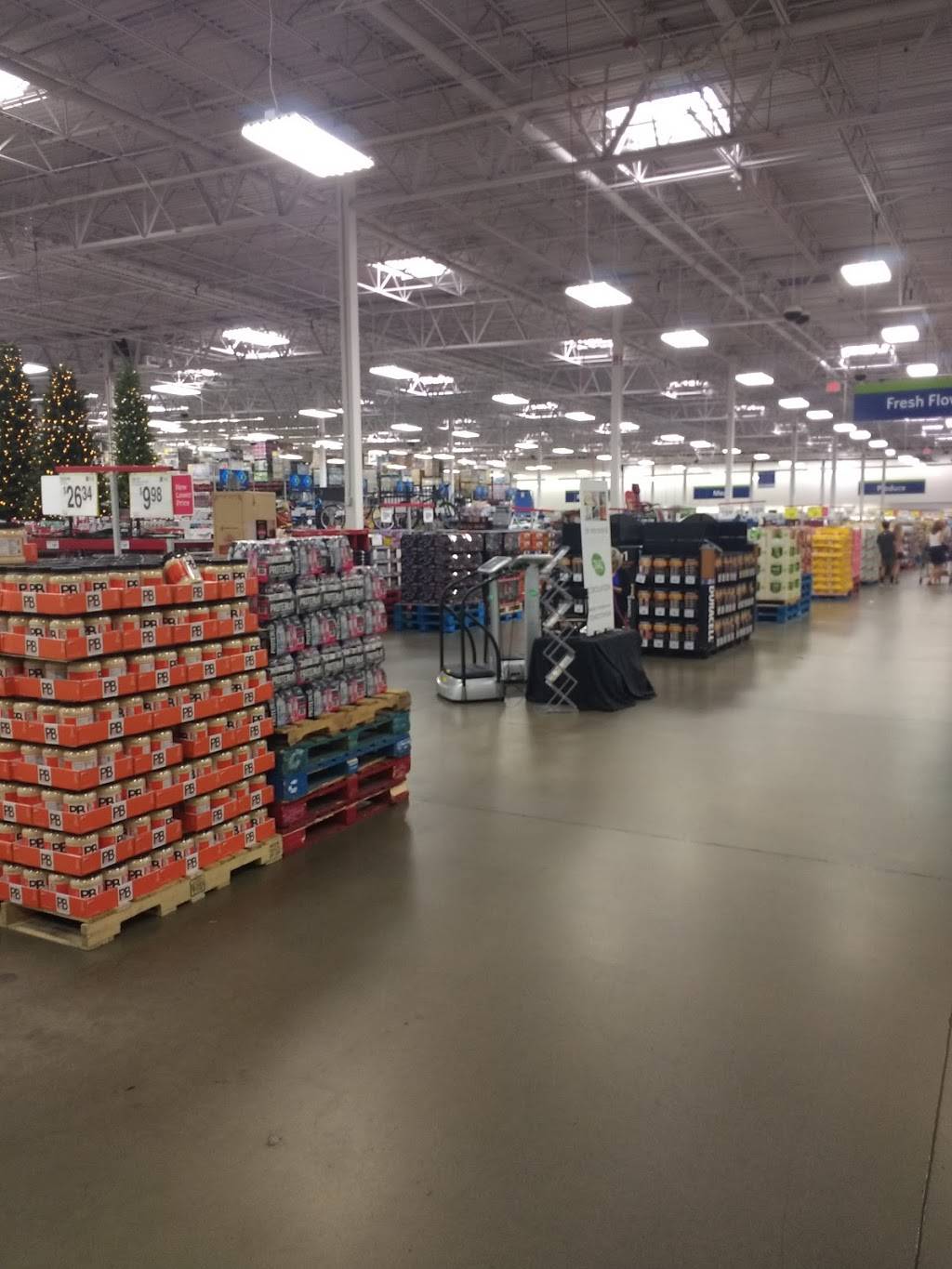 Sam's Club - 7663 N Blackstone Ave, Fresno, CA 93720