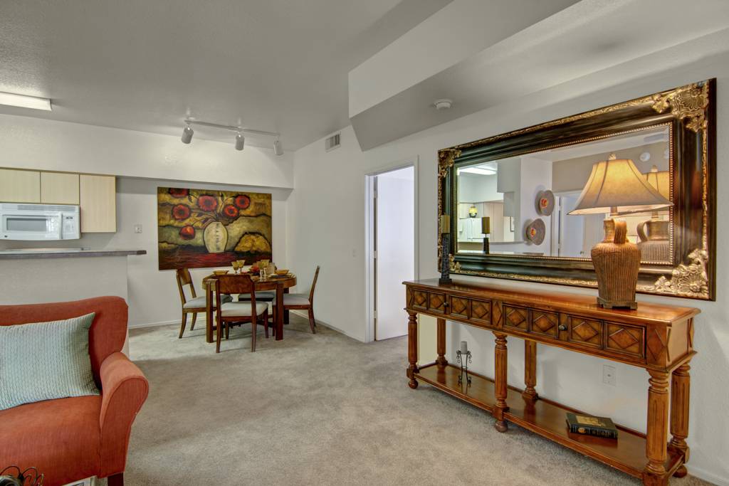 Tierra Vida Luxury Apartment Homes | 1970 W Old Magee Trail, Tucson, AZ 85704, USA | Phone: (520) 208-6403