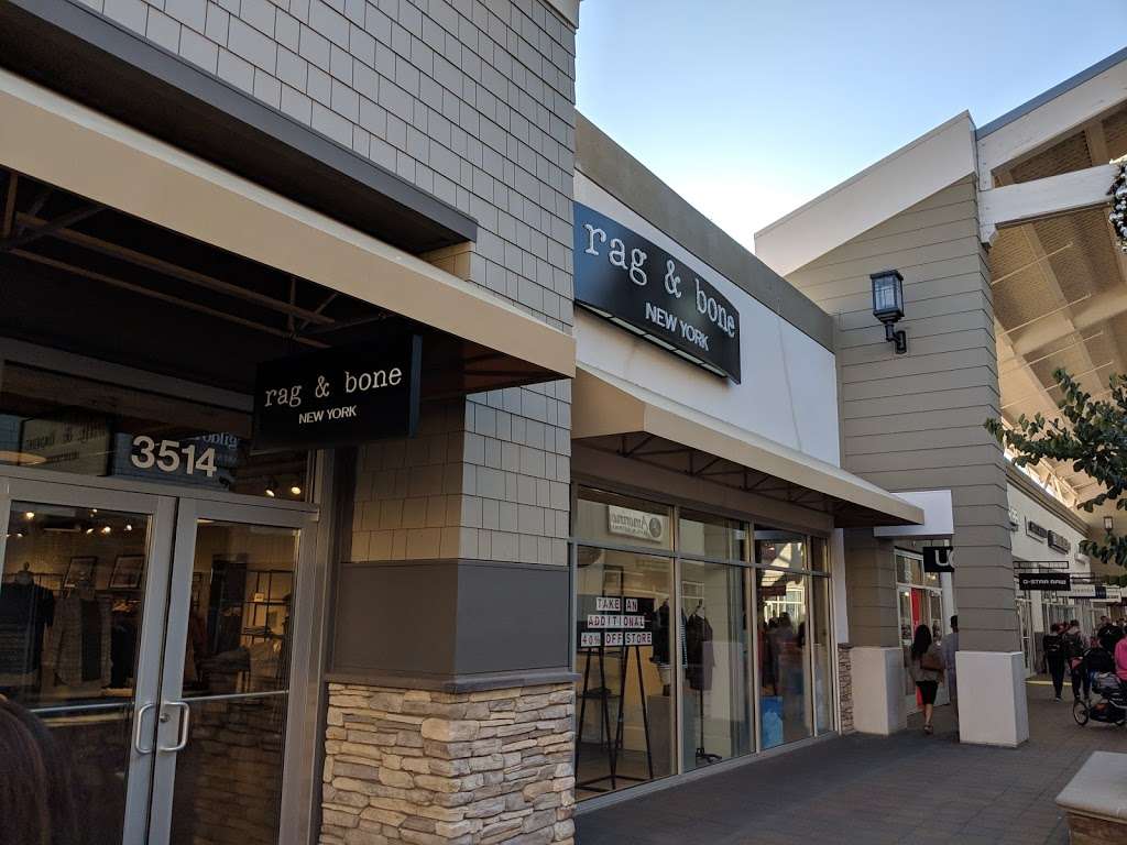 rag & bone Outlet | 3514 Livermore Outlets Dr, Livermore, CA 94551, USA | Phone: (925) 493-6613