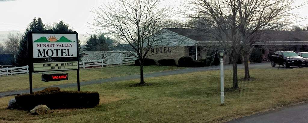 Sunset Valley Motel | 2288 New Holland Pike, Lancaster, PA 17601, USA | Phone: (717) 656-2091