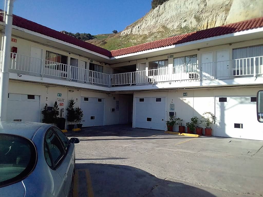 Hotel Guillen Jr | Blvd. Cuauhtemoc Sur 78, Lasierra, 22634 Tijuana, B.C., Mexico | Phone: 664 684 3323