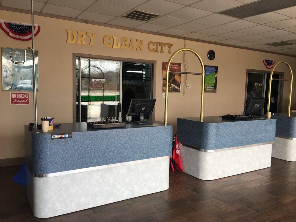 Dry Clean City | 3305 Belt Line Rd, Garland, TX 75044, USA | Phone: (972) 675-3880