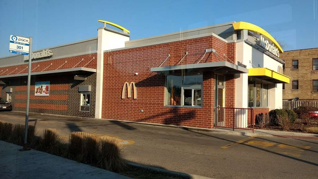 McDonalds | 507 Roosevelt Rd, Maywood, IL 60153, USA | Phone: (708) 410-2381