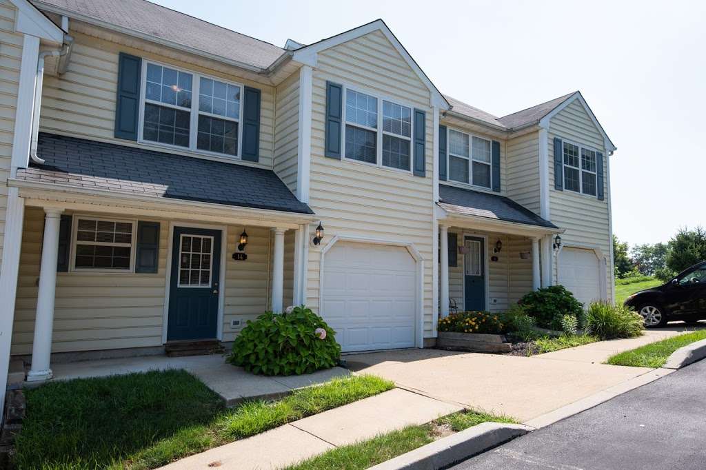 The Fairways Apartments and Townhomes | 100 1st Montgomery Blvd, Thorndale, PA 19372 | Phone: (484) 378-9914