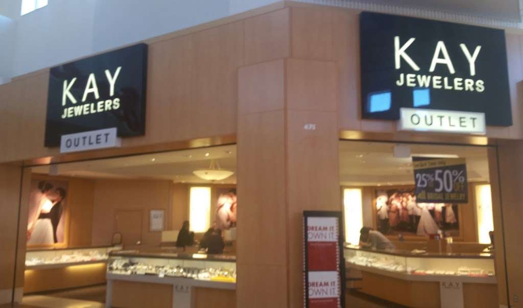 Kay Jewelers Outlet | 6170 W Grand Ave Space 475A, Gurnee, IL 60031 | Phone: (847) 855-0704