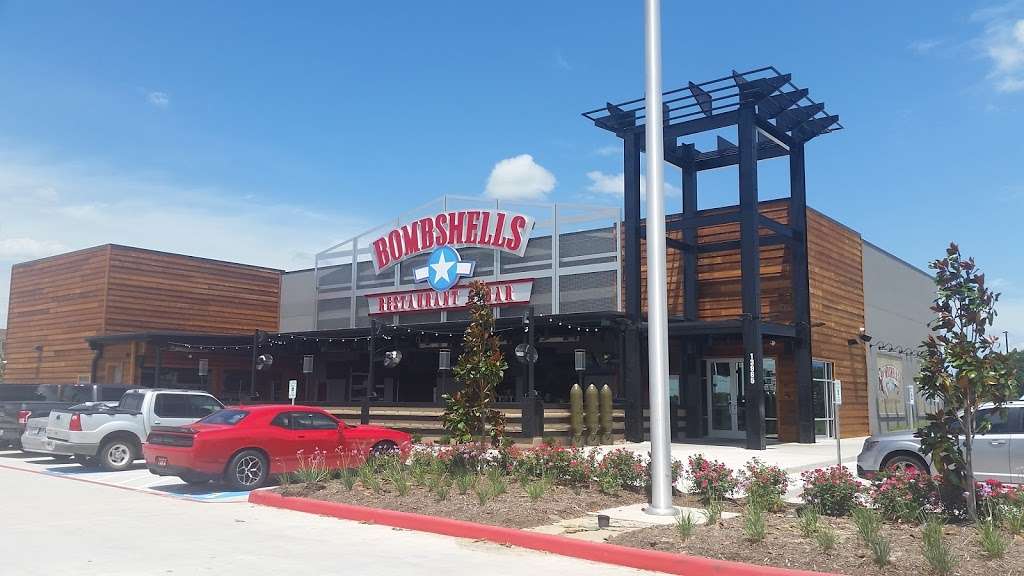 Bombshells | 13965 South Fwy, Houston, TX 77047, USA | Phone: (346) 802-2609