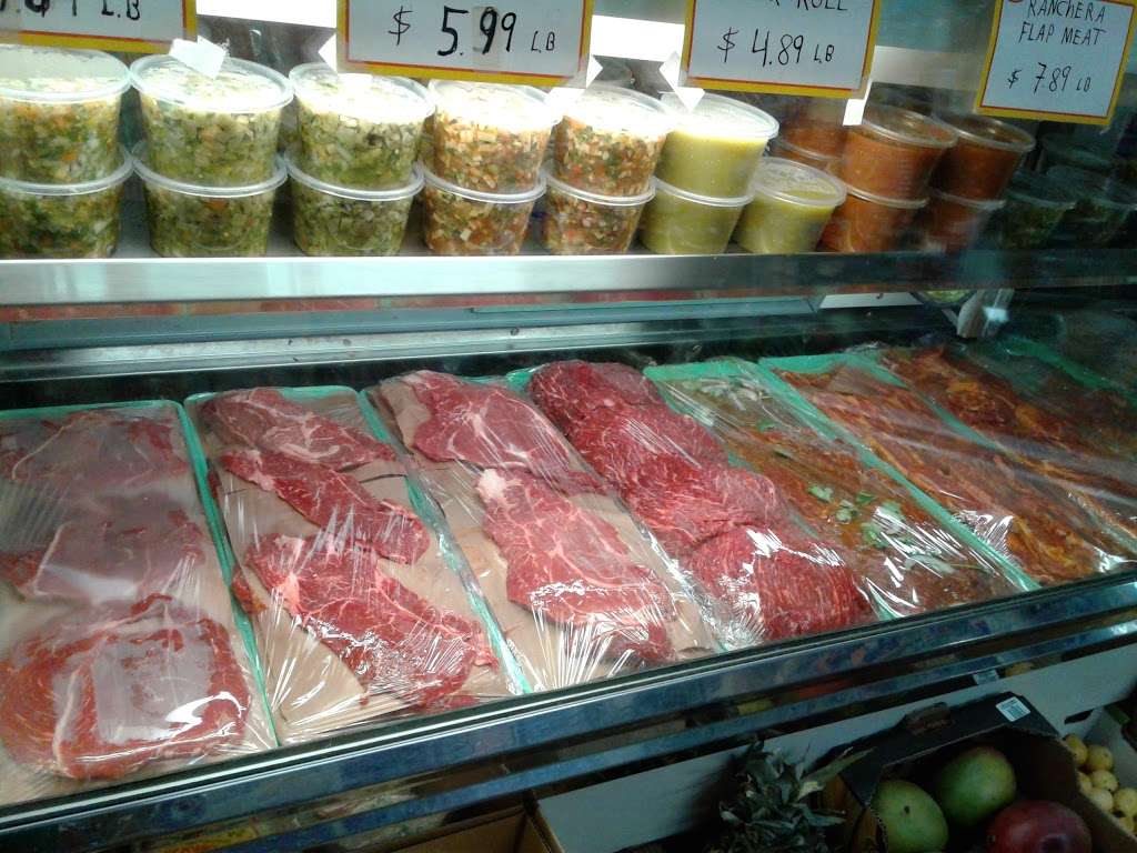 La Union Mini Market | 1004 Hampden Blvd, Reading, PA 19604, USA | Phone: (610) 741-6742