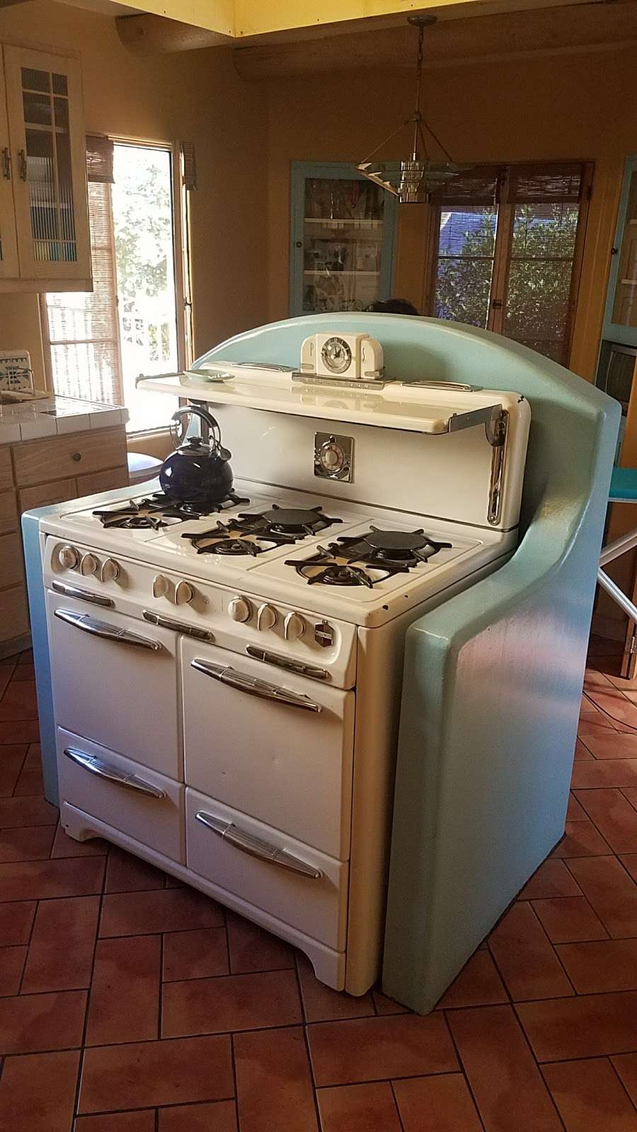 Antique Stoves | 170 Alabaster Loop, Perris, CA 92570 | Phone: (310) 287-1910