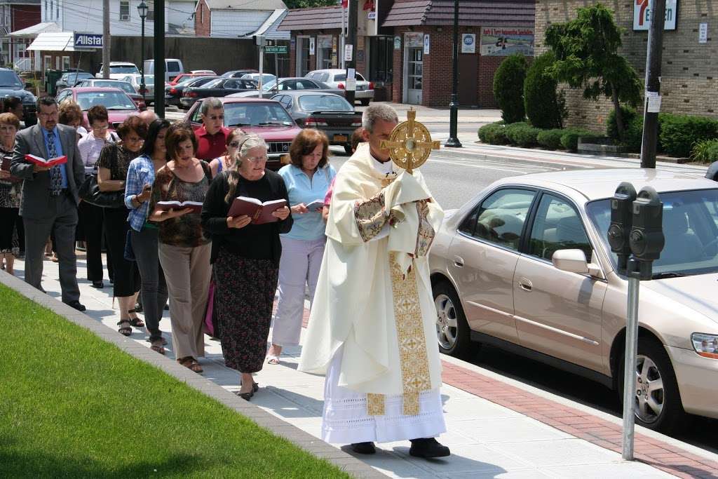 The Church of the Blessed Sacrament | 201 N Central Ave, Valley Stream, NY 11580, USA | Phone: (516) 568-1027