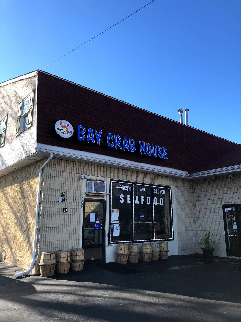 Bay Crab House | 210 W Johnson Hwy, Norristown, PA 19401, USA | Phone: (484) 681-5102