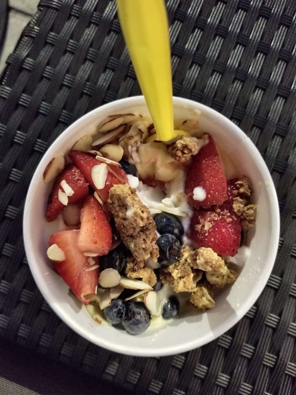 Zoyo Neighborhood Yogurt | 2456 Marina Bay Dr, League City, TX 77573 | Phone: (281) 332-5912