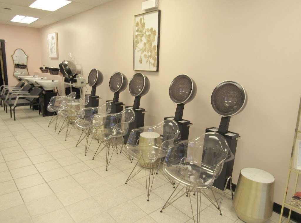 Teased Beauty Boutique | 1550 N Mason Ave, Chicago, IL 60639, USA | Phone: (773) 644-3338