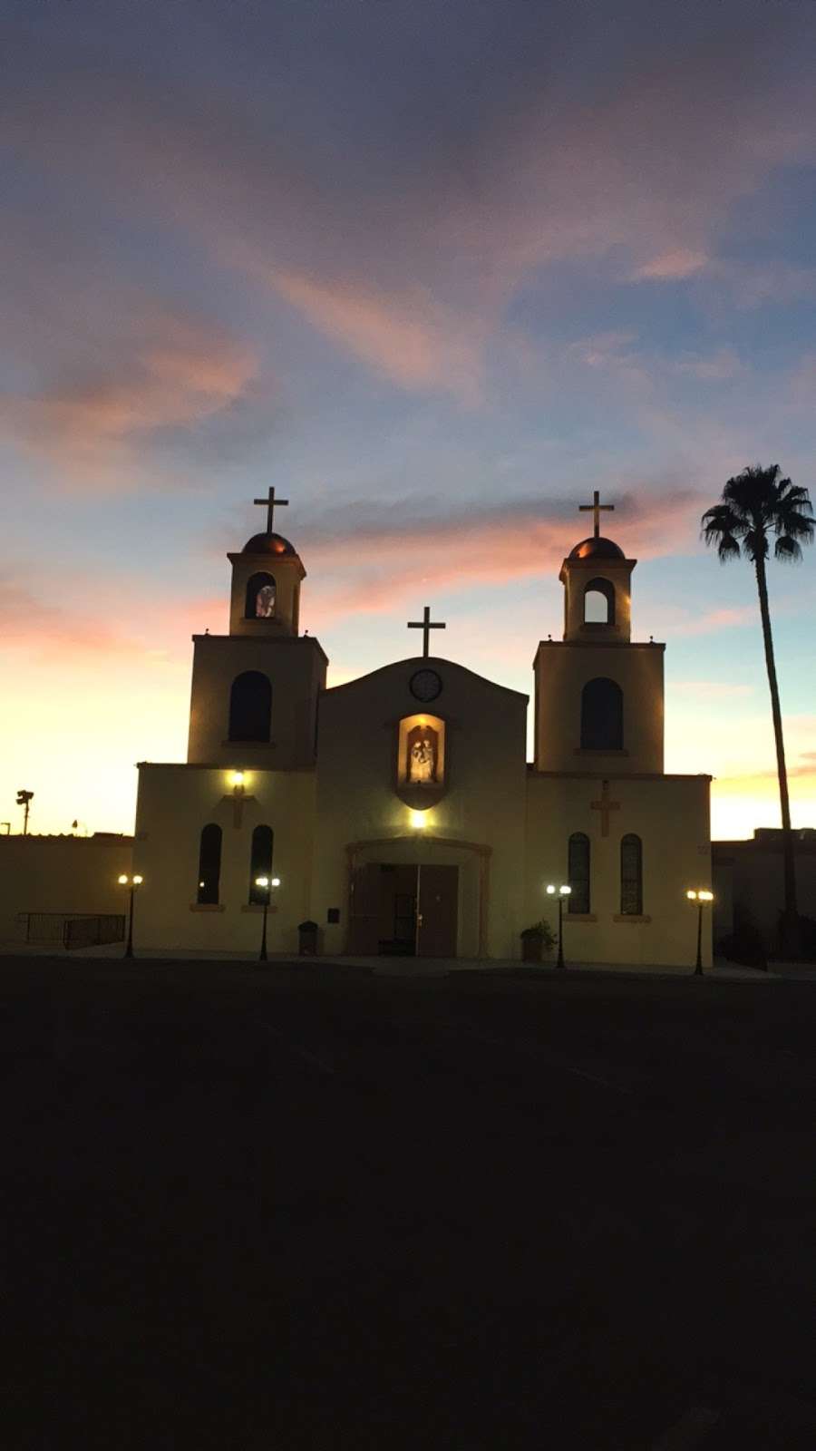 Holy Family Catholic Church | 6802 S 24th St, Phoenix, AZ 85042 | Phone: (602) 268-2632