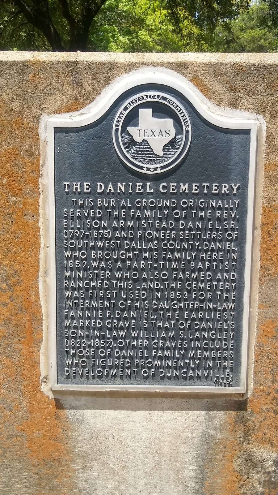 Daniel Cemetery | 2401 Bolton Boone Dr, DeSoto, TX 75115, USA