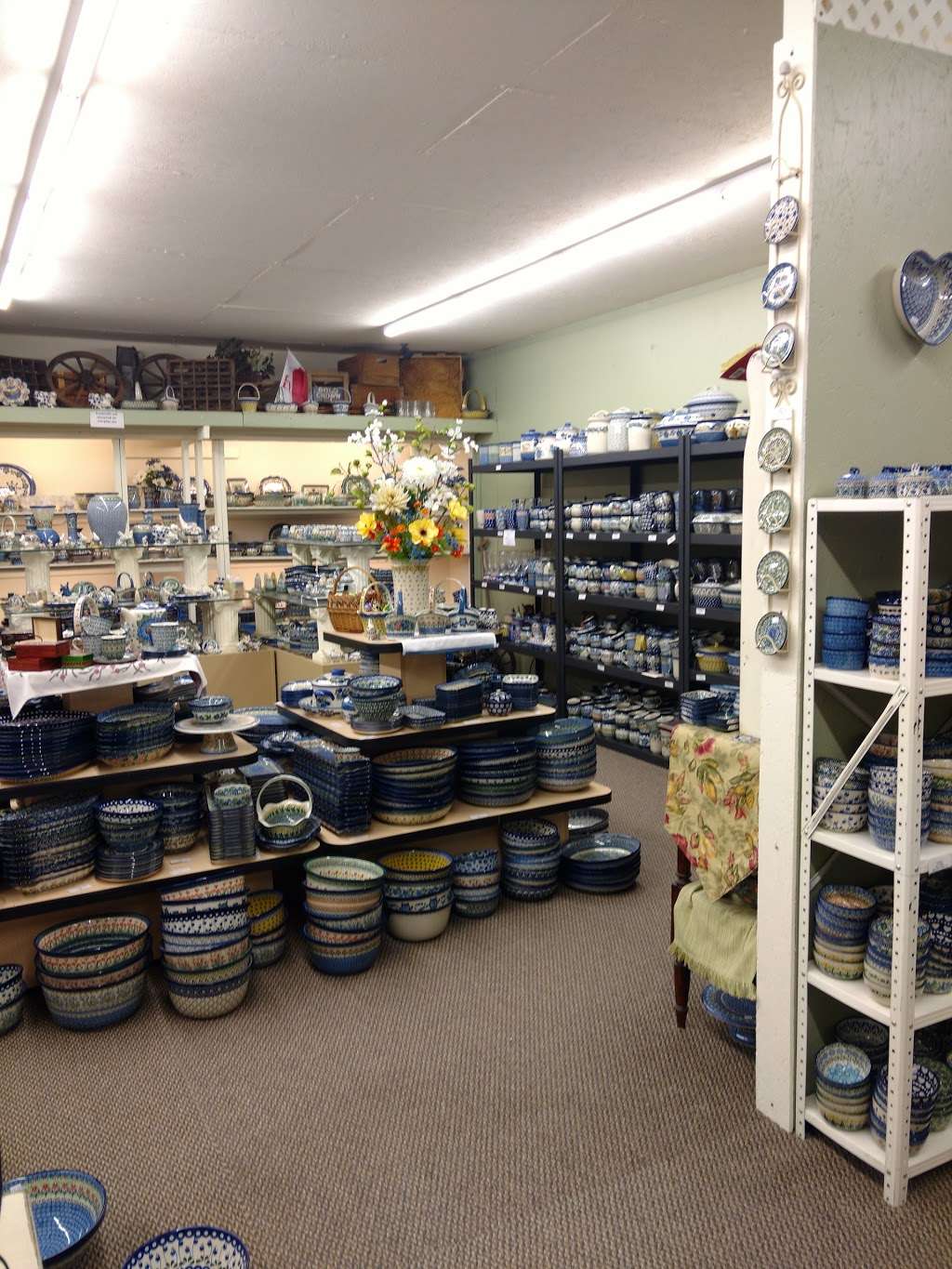 More Polish Pottery | 8S953 Jericho Rd, Big Rock, IL 60511, USA | Phone: (630) 605-2371