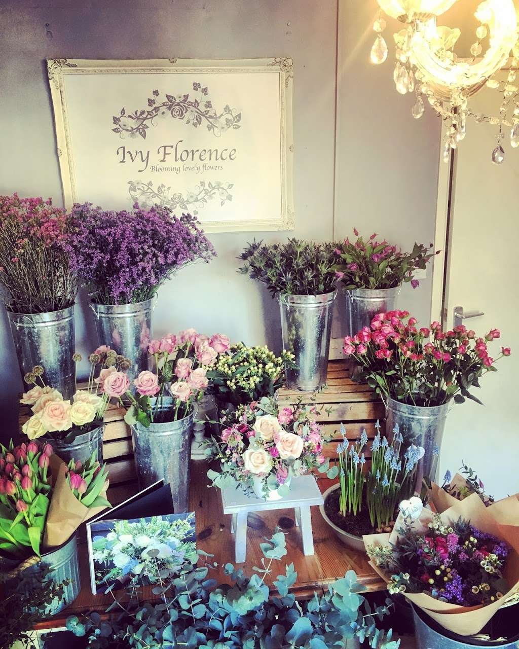 Ivy Florence Flowers | The Old Dairy, Carewell Farm, St. Piers Lane, Dormansland, Lingfield RH7 6PN, UK | Phone: 07983 350538