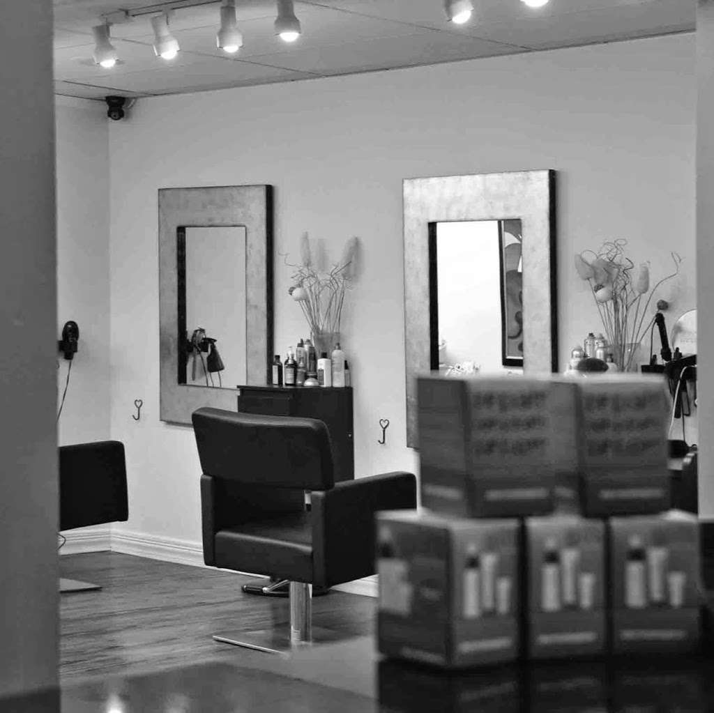 Tiara Salon & Spa | 1385 N Western Ave, Lake Forest, IL 60045, USA | Phone: (847) 234-8211