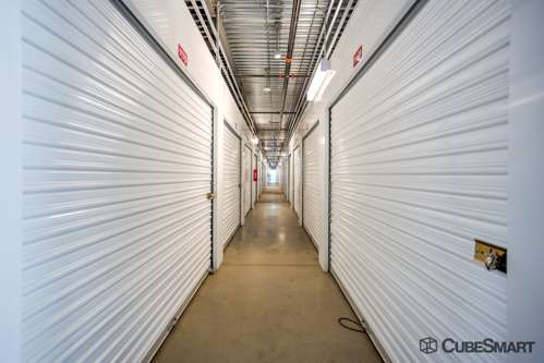 CubeSmart Self Storage | 932 E Interstate 30, Garland, TX 75043, USA | Phone: (469) 331-4890