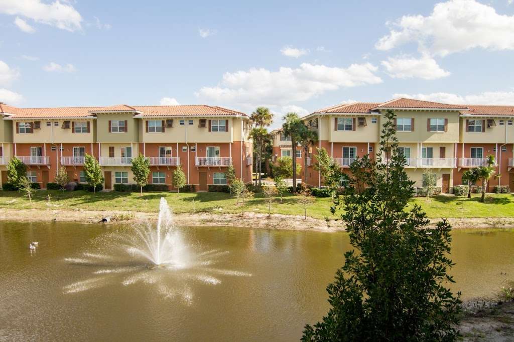 Midtown Delray Apartments | 2200 Bloods Grove Cir, Delray Beach, FL 33445, USA | Phone: (561) 381-7815