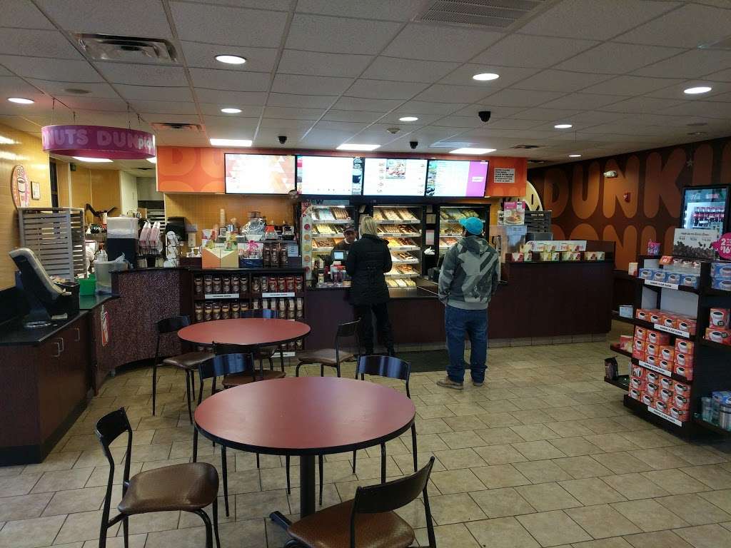 Dunkin Donuts | 1931 Ogden Ave, Downers Grove, IL 60515 | Phone: (630) 241-9191