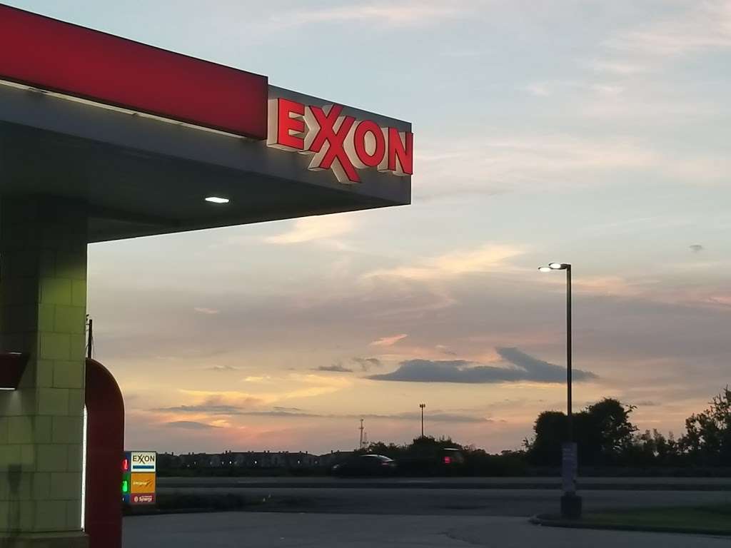Exxon | 6305 US-90 ALT, Sugar Land, TX 77498, USA | Phone: (281) 565-1051