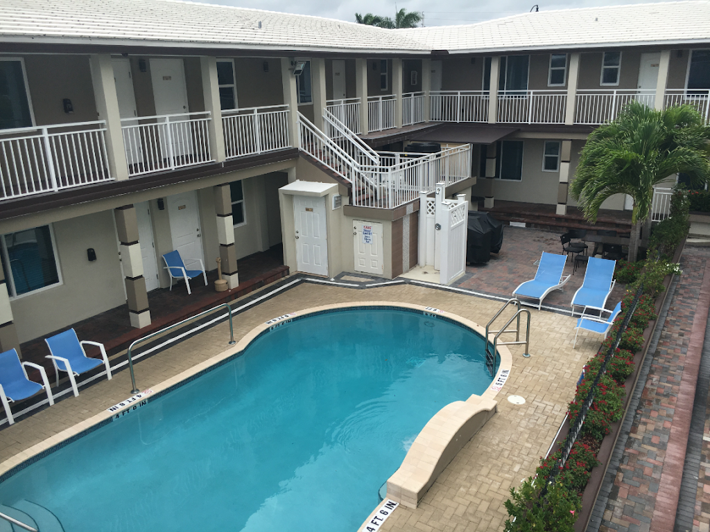 Caribbean Resort Suites | 332 Garfield St, Hollywood, FL 33019, USA | Phone: (954) 922-3761