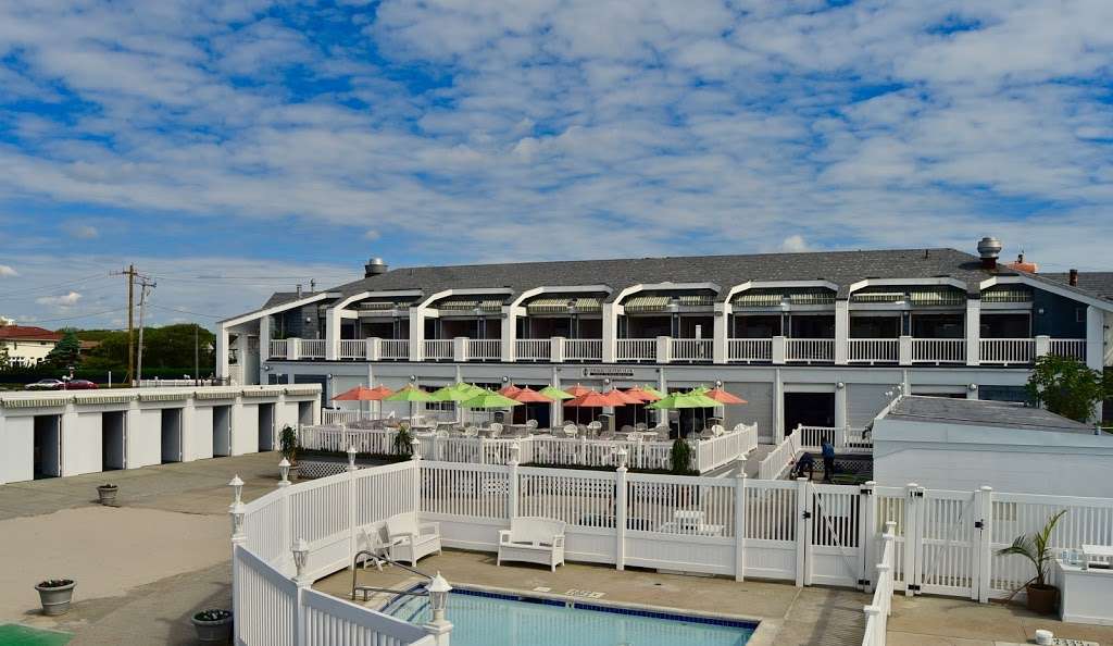 Inwood Beach Club | 1795 Ocean Blvd, Atlantic Beach, NY 11509 | Phone: (516) 239-4922