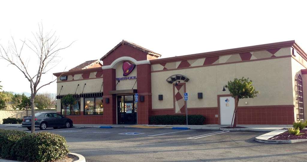 Taco Bell | 16045 Sierra Lakes Pkwy, Fontana, CA 92336 | Phone: (909) 357-9555