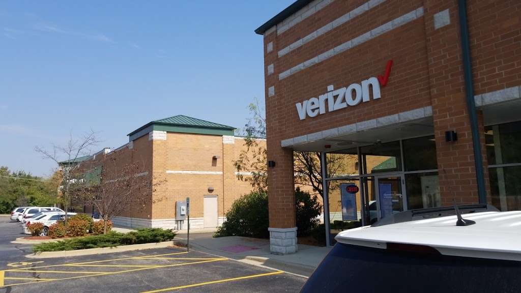 Verizon Authorized Retailer – Victra | 421 US-45 Suite 100, Lindenhurst, IL 60046, USA | Phone: (224) 444-6264