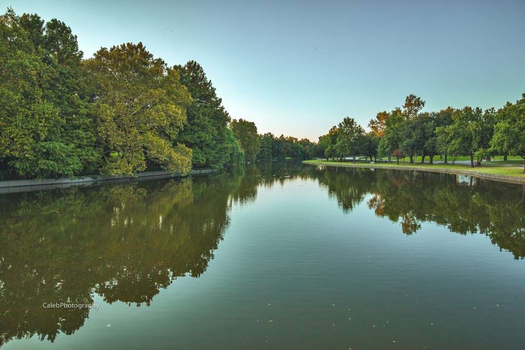 Teddy Bear Statues in Lakeside Park | 4585-4657 Lakeside Dr, Dallas, TX 75205, USA