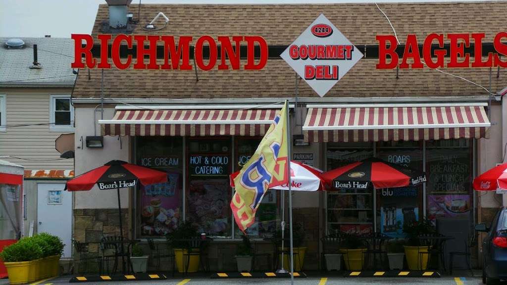 Richmond Bagels | 4244 Hylan Blvd, Staten Island, NY 10312, USA | Phone: (718) 967-4244