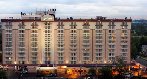 Radisson Hotel JFK Airport | 135-30 140th St, Jamaica, NY 11436, USA | Phone: (718) 322-2300