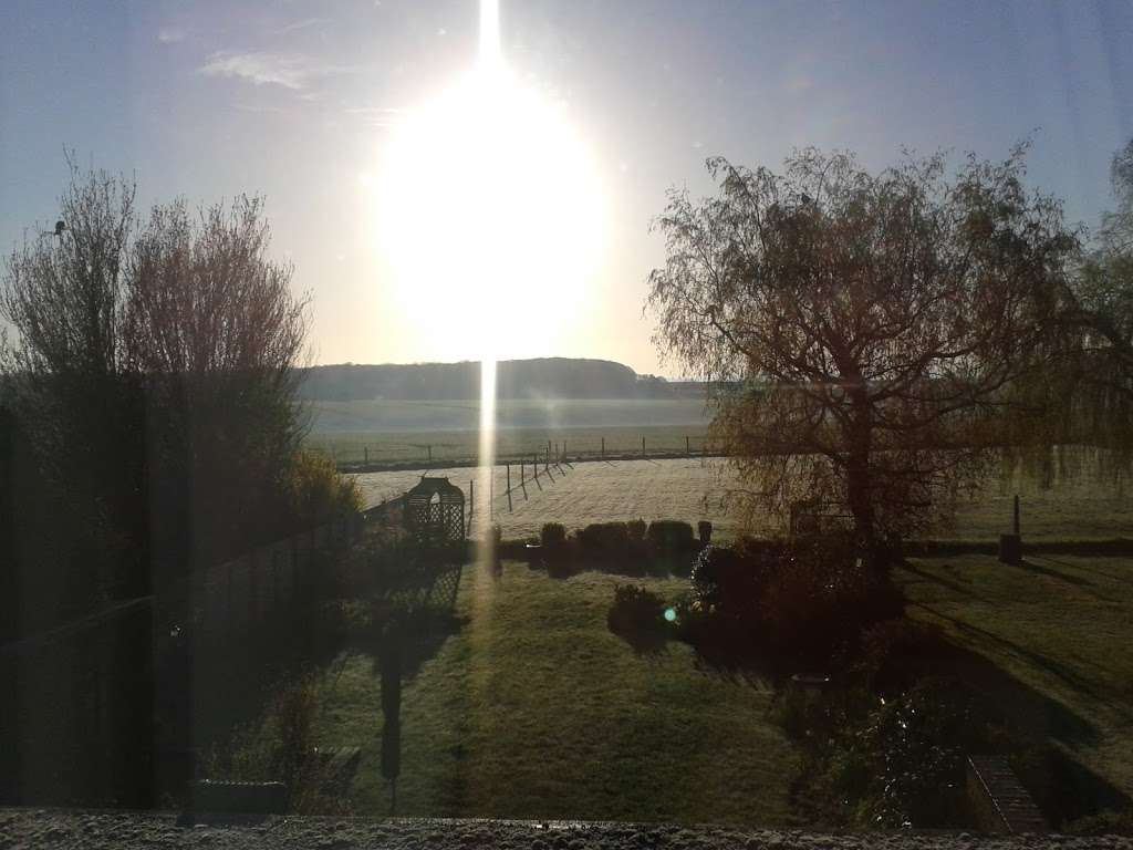 Tewin Bed and Breakfast | 15 Godfries Cl, Tewin, Welwyn AL6 0LQ, UK | Phone: 01438 717770
