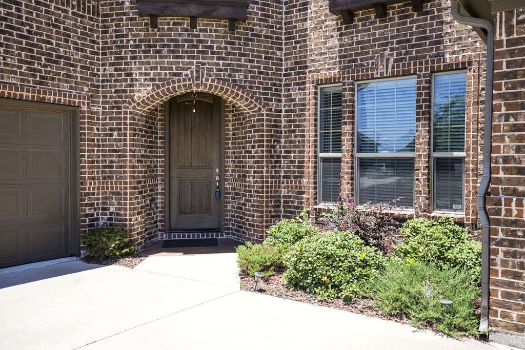 David D McElroy Real Estate | 15915 Coolwood Dr #2055, Dallas, TX 75248, USA | Phone: (214) 870-8663