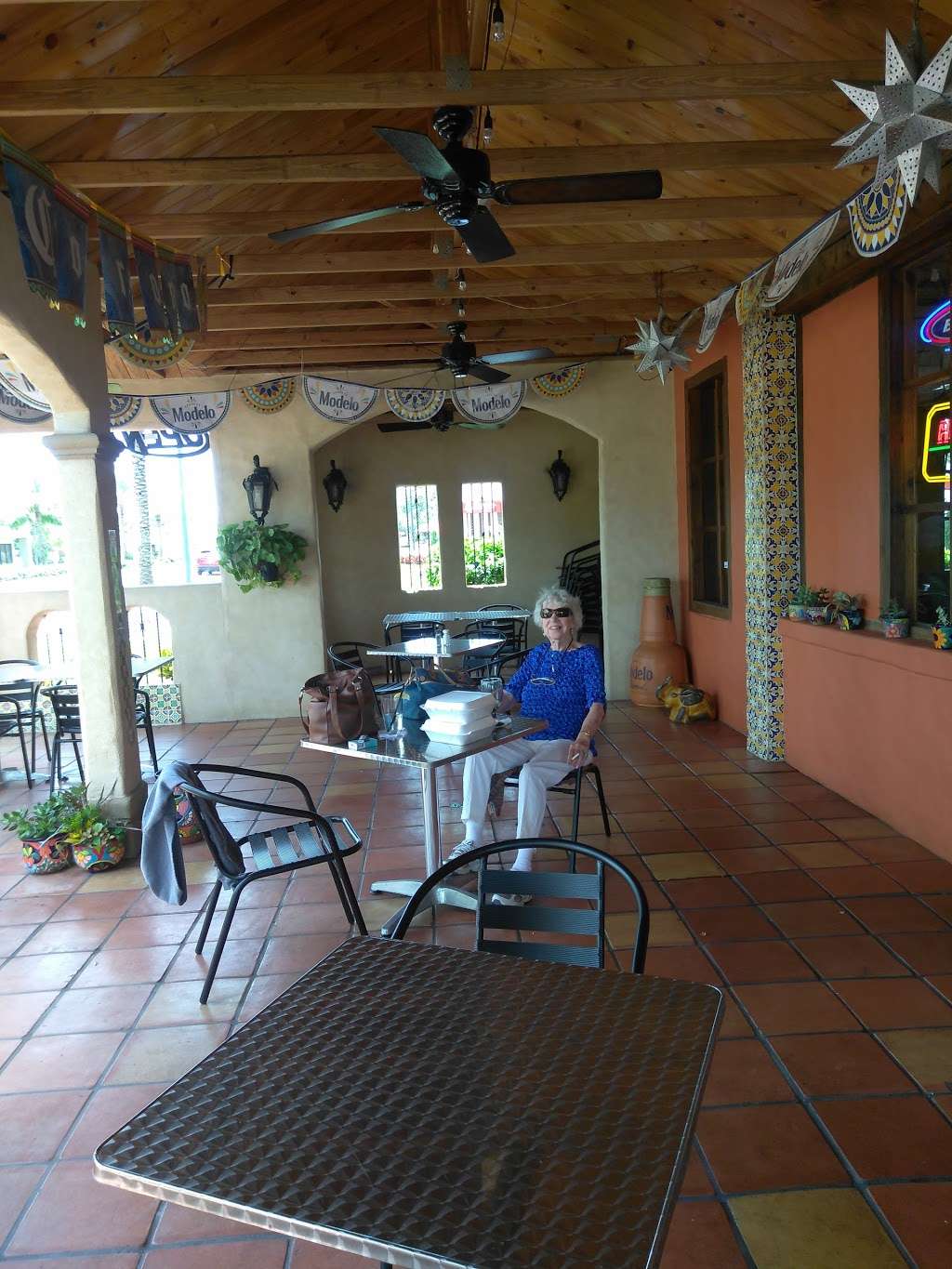 El Tequilas Authentic Mexican Restaurant | 1784 S Ridgewood Ave, South Daytona, FL 32119, USA | Phone: (386) 767-9512