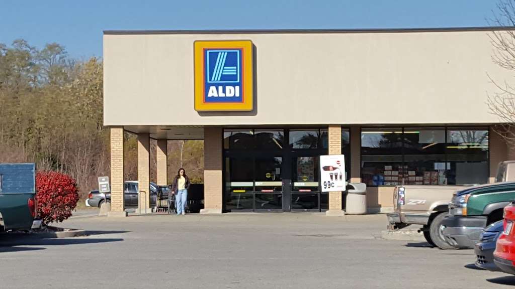 ALDI | 65 Putnam Plaza, Greencastle, IN 46135, USA | Phone: (855) 955-2534