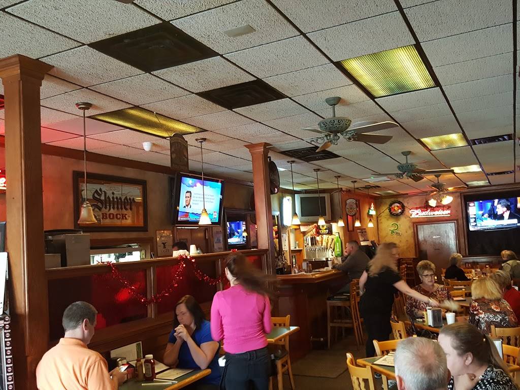 Picadelis Pub-In-Deli | 1600 Matthews-Mint Hill Rd A, Matthews, NC 28105, USA | Phone: (704) 841-1918