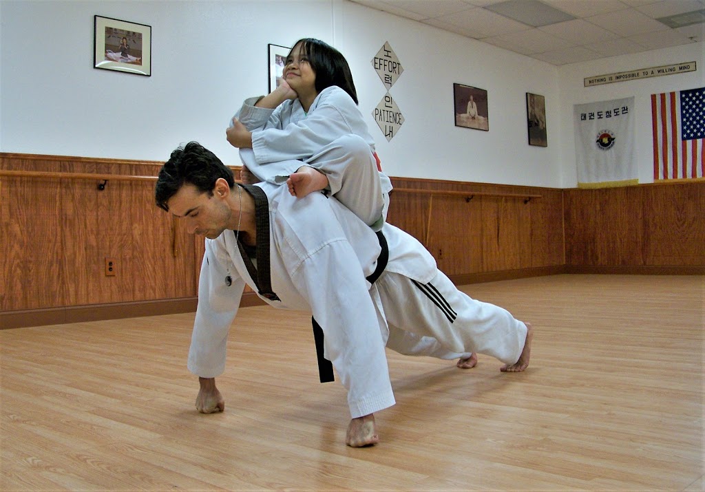 Song Choe College of Tae Kwon Do | 3620 W Pioneer Dr #117, Irving, TX 75061, USA | Phone: (972) 255-3214