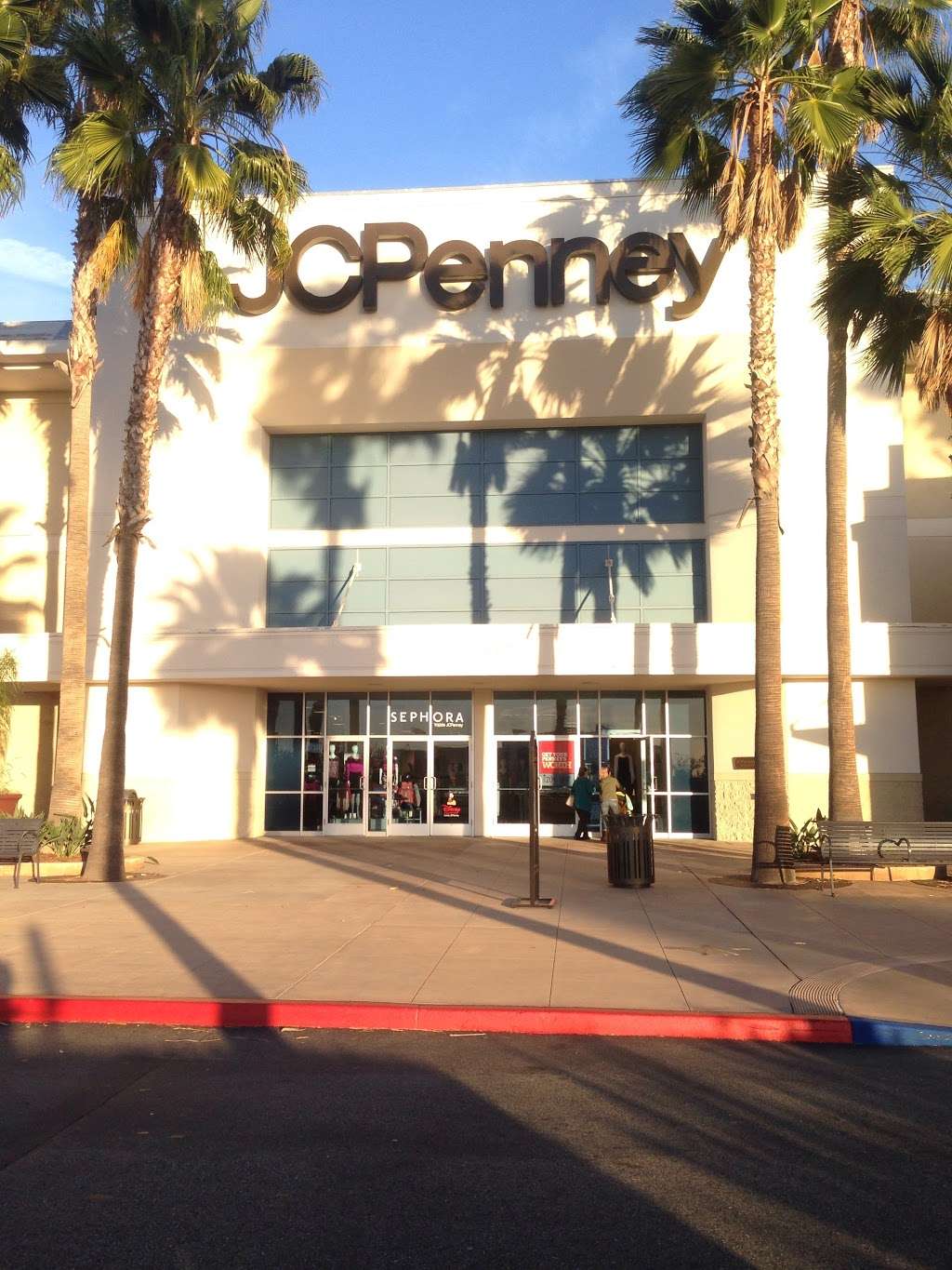 JCPenney | 15740 Whittwood Ln, Whittier, CA 90603, USA | Phone: (562) 947-2511